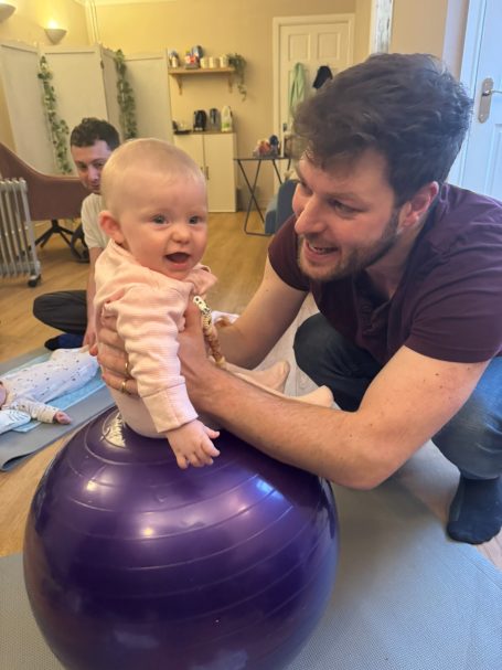 Dad's Baby Massage classes in Wokingham